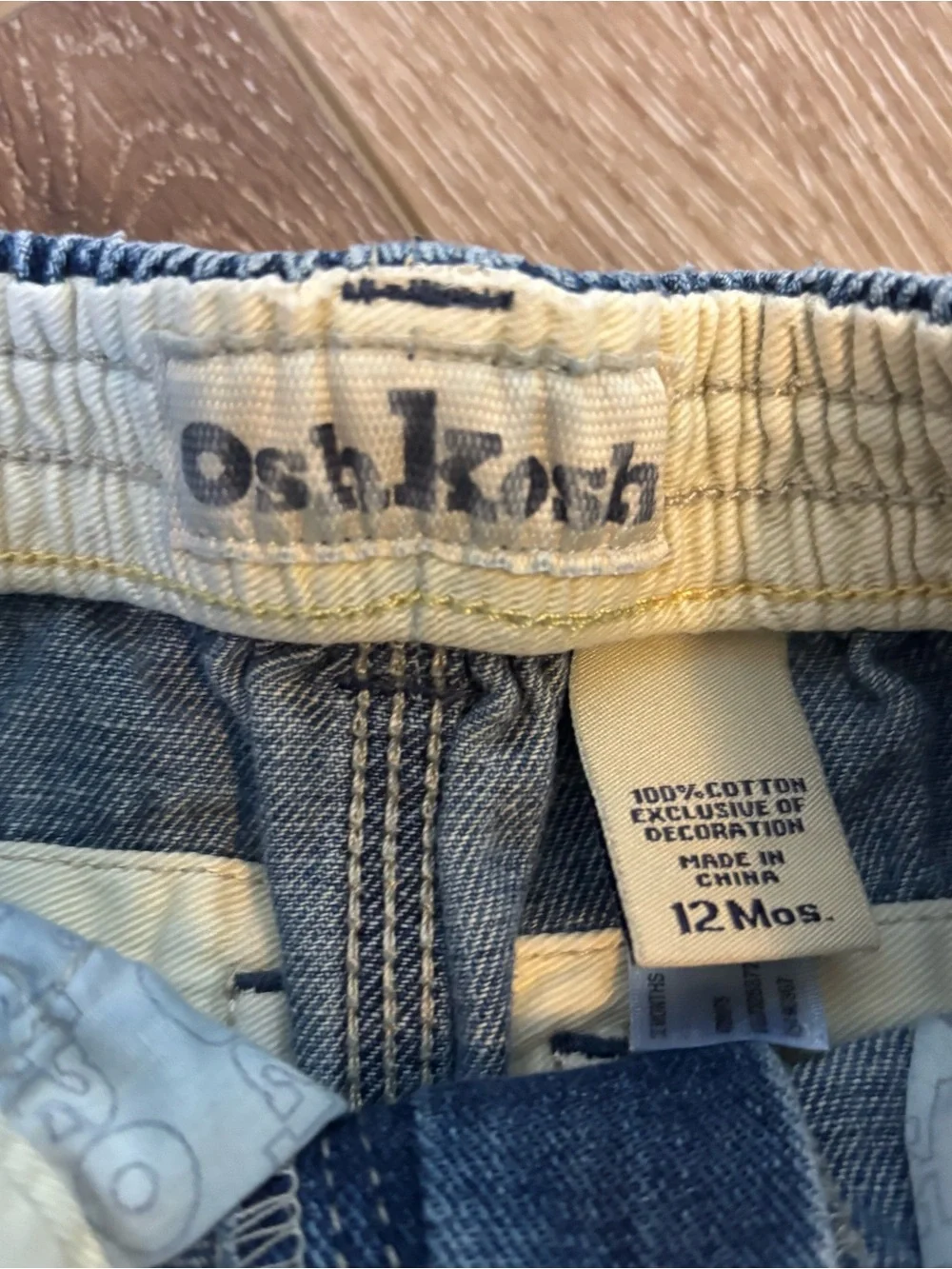 Baby boys Oshkosh jeans size 12M